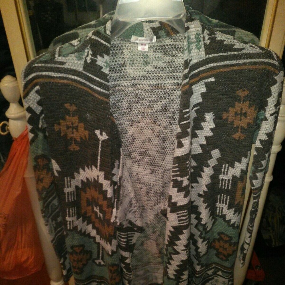 EUC Xhilaration Cardigan Kimono cover up SZ M